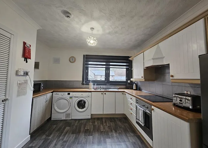Regina Apartment In Fort William